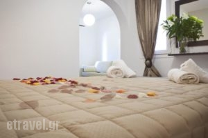 Iades Studios & Apartments_best prices_in_Apartment_Cyclades Islands_Paros_Paros Chora