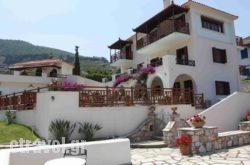Pleoussa Studio and Apartments hollidays
