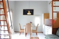 Pyrgos Bungalows hollidays