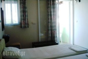 Pension Itzes_travel_packages_in_Sporades Islands_Skiathos_Skiathoshora