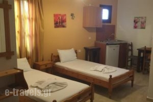 House Vogiatzi_best deals_Hotel_Sporades Islands_Skiathos_Skiathoshora