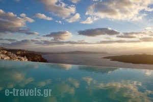 Cosmopolitan Suites_best deals_Hotel_Cyclades Islands_Sandorini_Fira