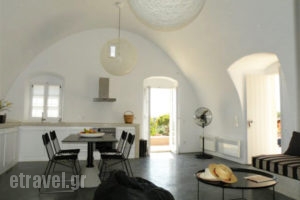 PortariaHouses_travel_packages_in_Piraeus Islands - Trizonia_Kithira_Kithira Chora